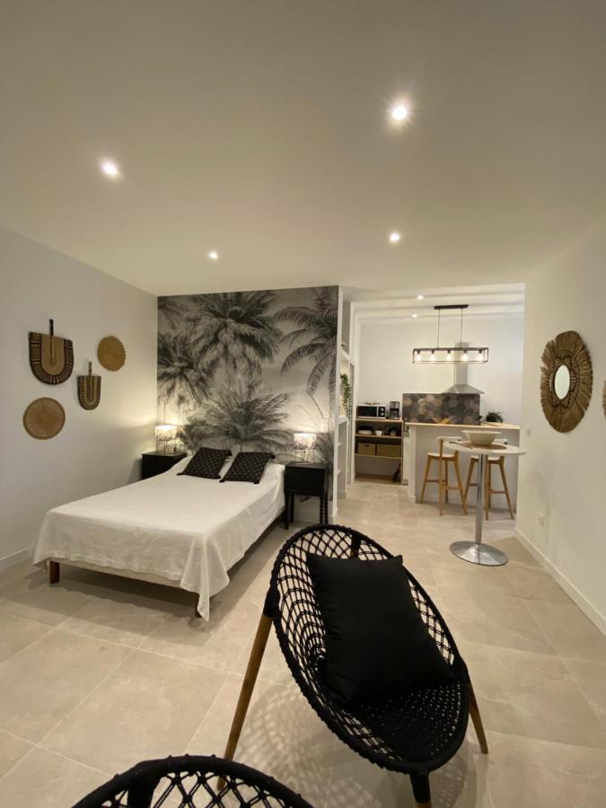 Anne De La Maison Blanche Avignon Exteriér fotografie